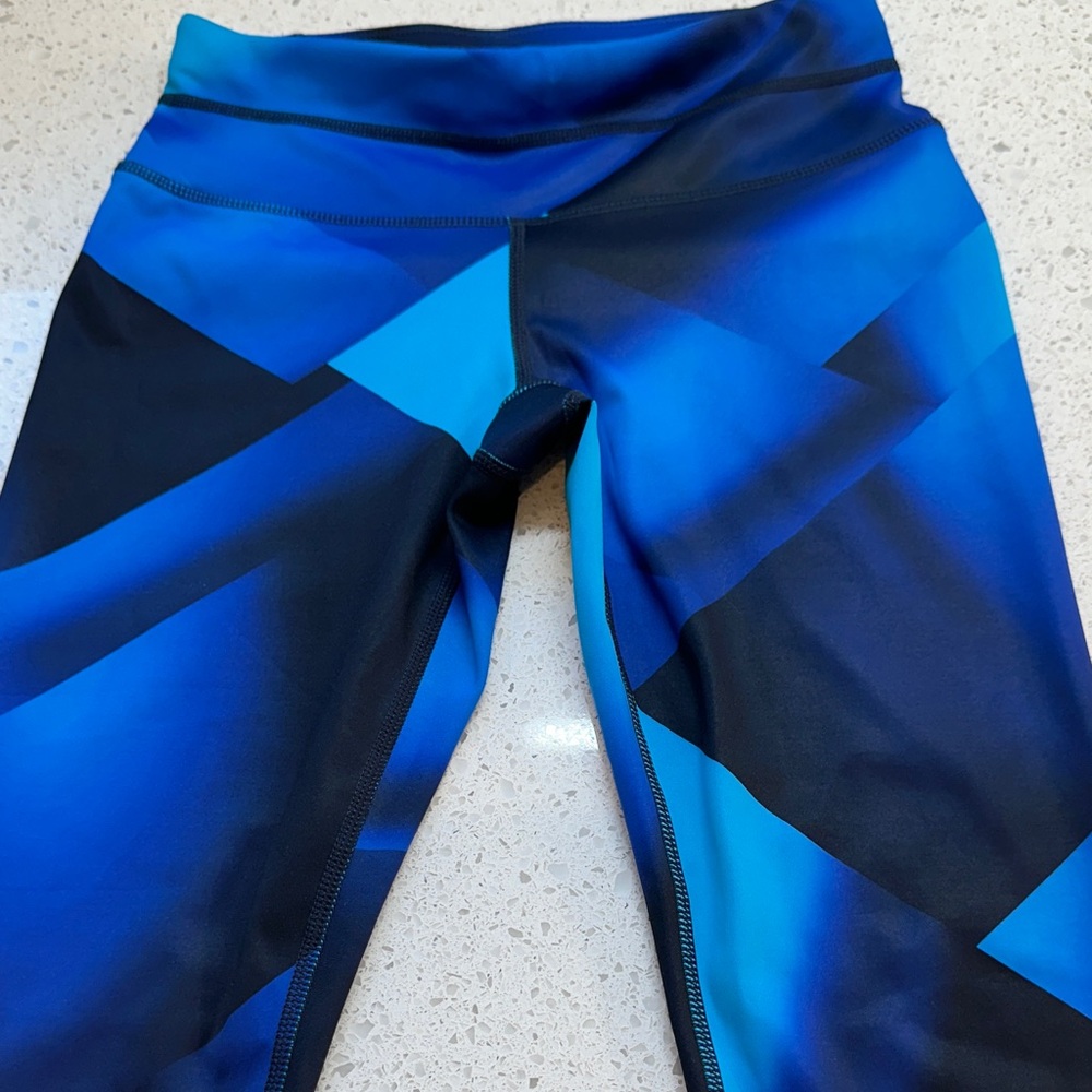 Athleta Blue Geometric Leggings